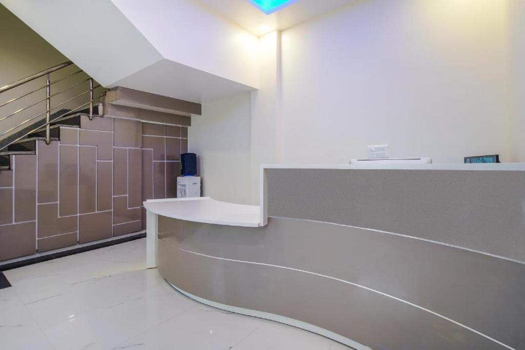 Hotel Classic Paradise Нью-Делі Екстер'єр фото