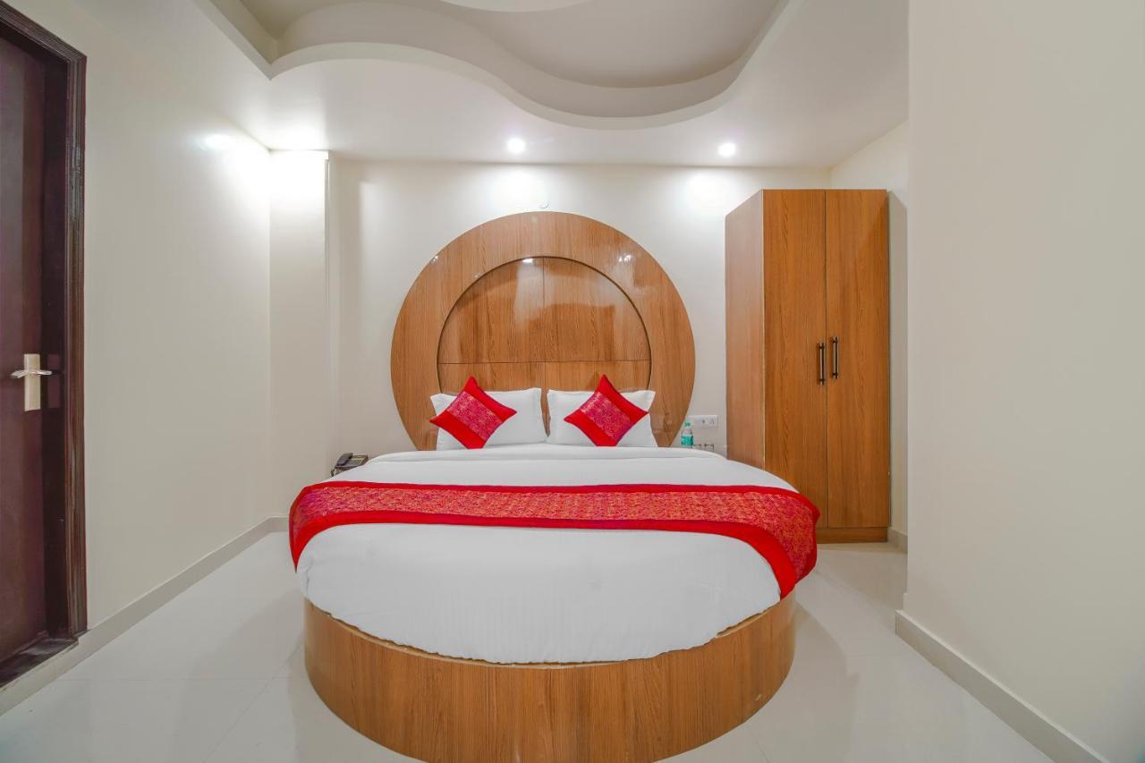 Hotel Classic Paradise Нью-Делі Екстер'єр фото
