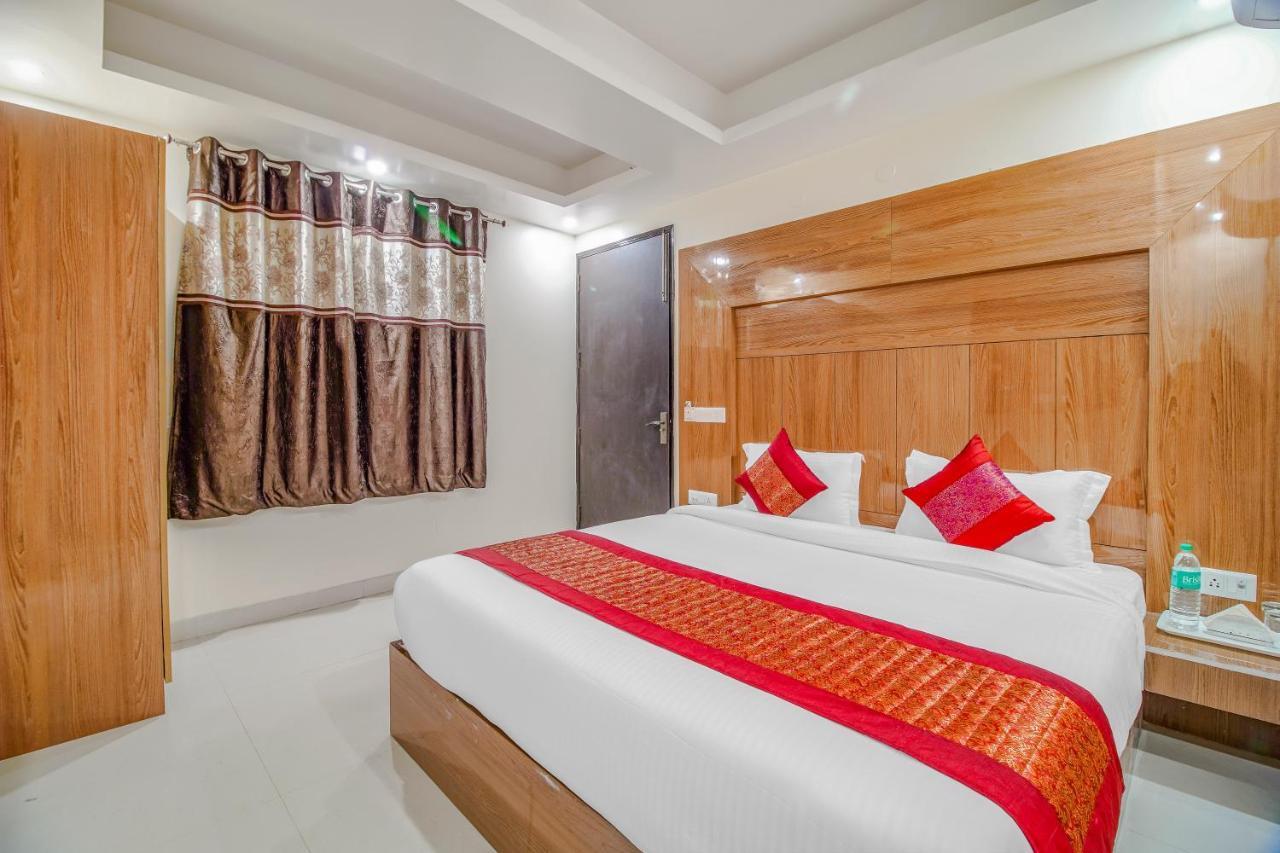 Hotel Classic Paradise Нью-Делі Екстер'єр фото