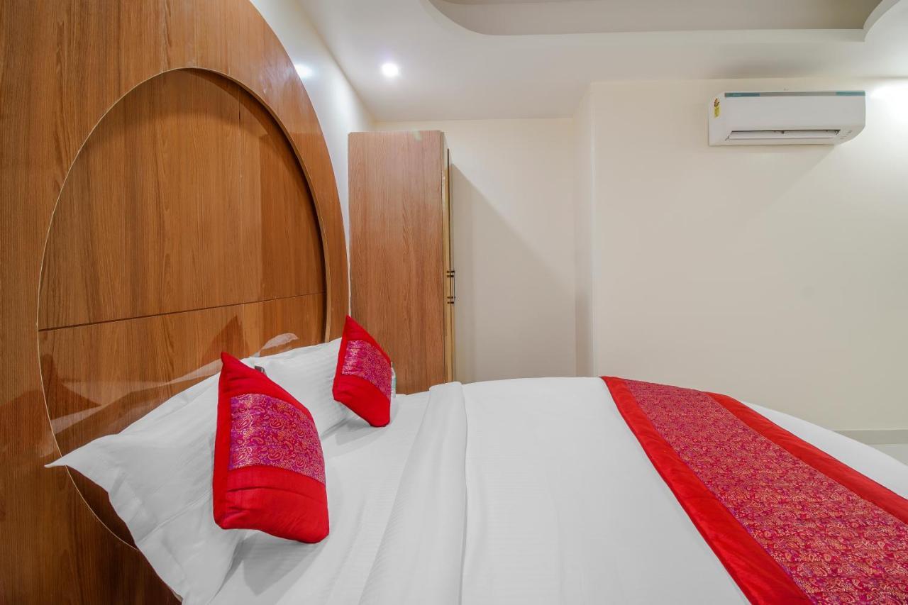 Hotel Classic Paradise Нью-Делі Екстер'єр фото