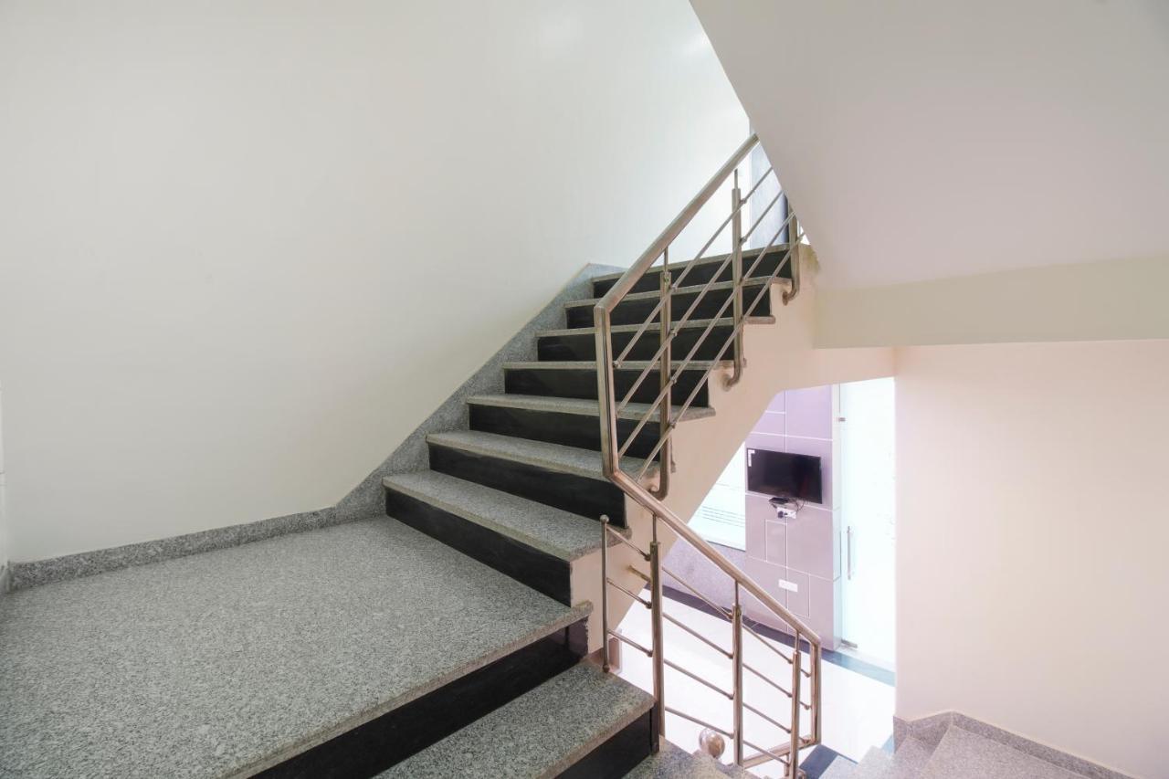 Hotel Classic Paradise Нью-Делі Екстер'єр фото